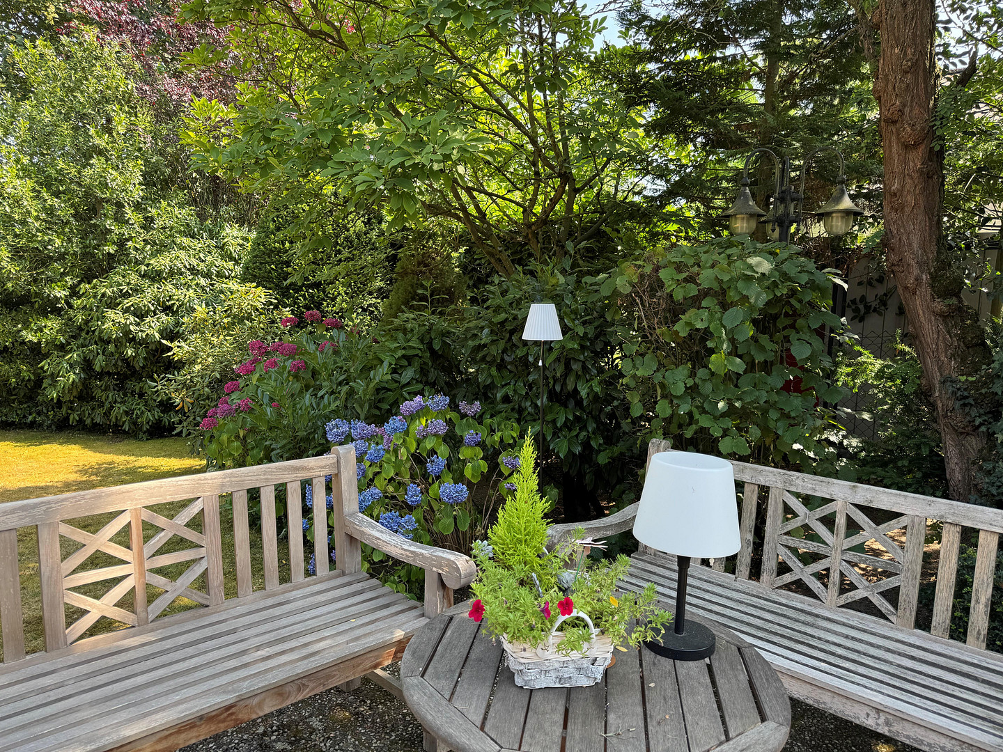 Viel Platz für Ihre Pläne und Träume, großzügiges EFH mit Einliegerwohnung Köln-Hahnwald – Am Waldpark, 50996 Köln(Hahnwald) – Vorschaubild 3