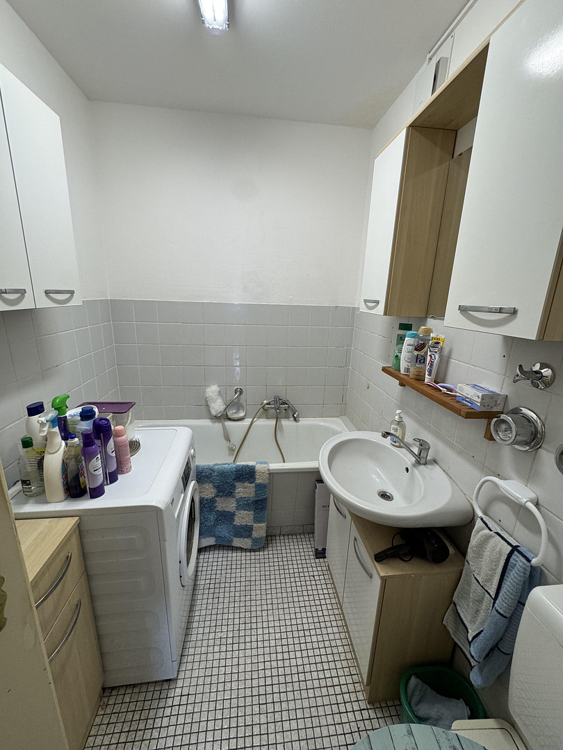 Helle 3,5 Zimmer-Wohnung mit Balkon, Aufzug und neuem Badezimmer – Albert-Detzel-Str. 56, 76863 Herxheim(Herxheim bei Landau (Pfalz)) – Vorschaubild 4