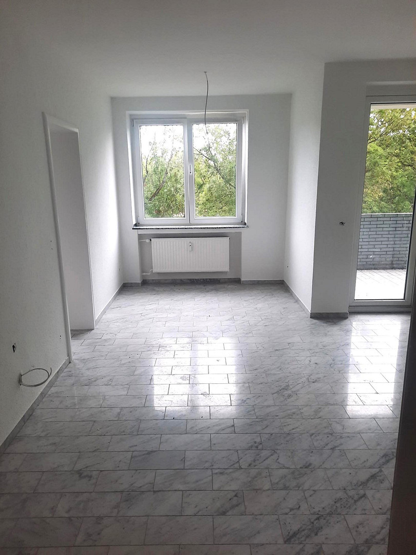 frisch renovierte Whg. mit Balkon in gepfl. 6-Familien-/Doppelhaushälfte in Dortmund-Sölde – Begonienstr. 6, 44289 Dortmund(Sölde) – Vorschaubild 5