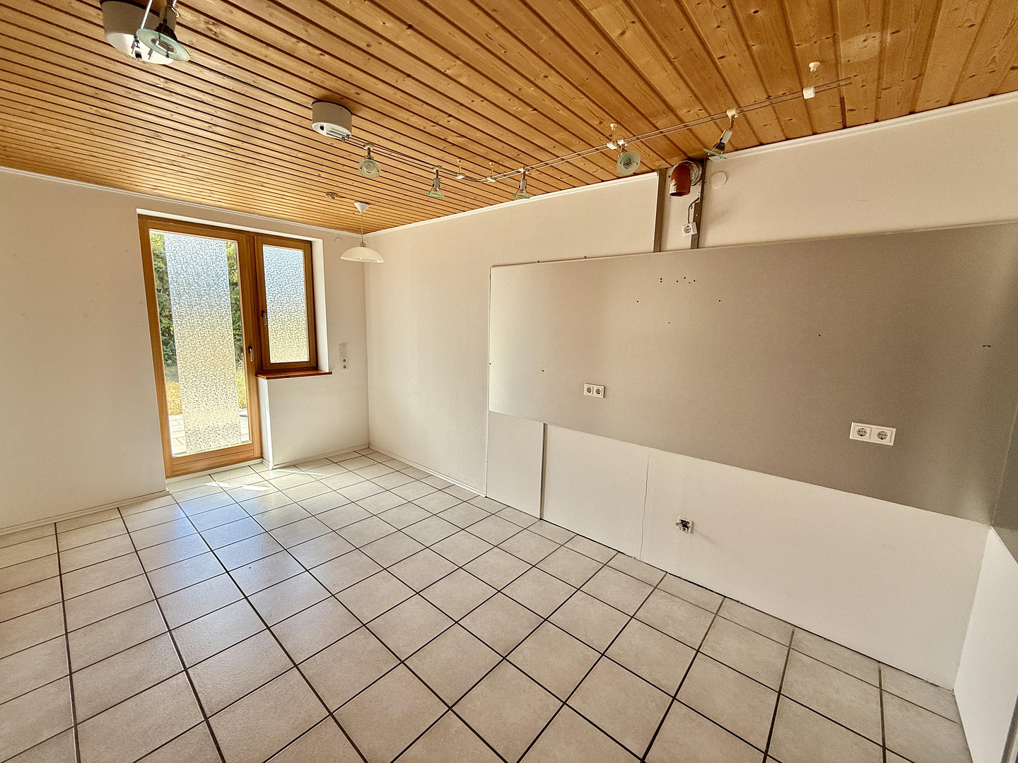 Barrierefreie Erdgeschosswohnung mit großem Garten & Terrasse in Wesseling-Keldenich – Wesseling – Vorschaubild 3