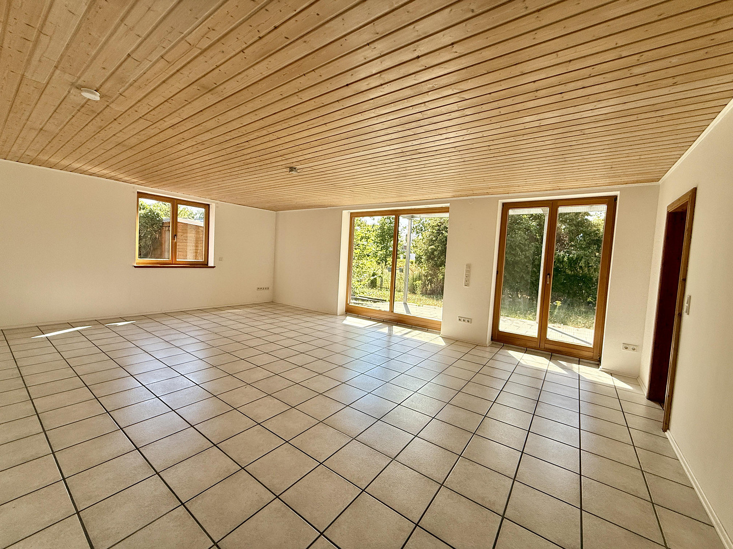 Barrierefreie Erdgeschosswohnung mit großem Garten & Terrasse in Wesseling-Keldenich – Wesseling – Vorschaubild 2