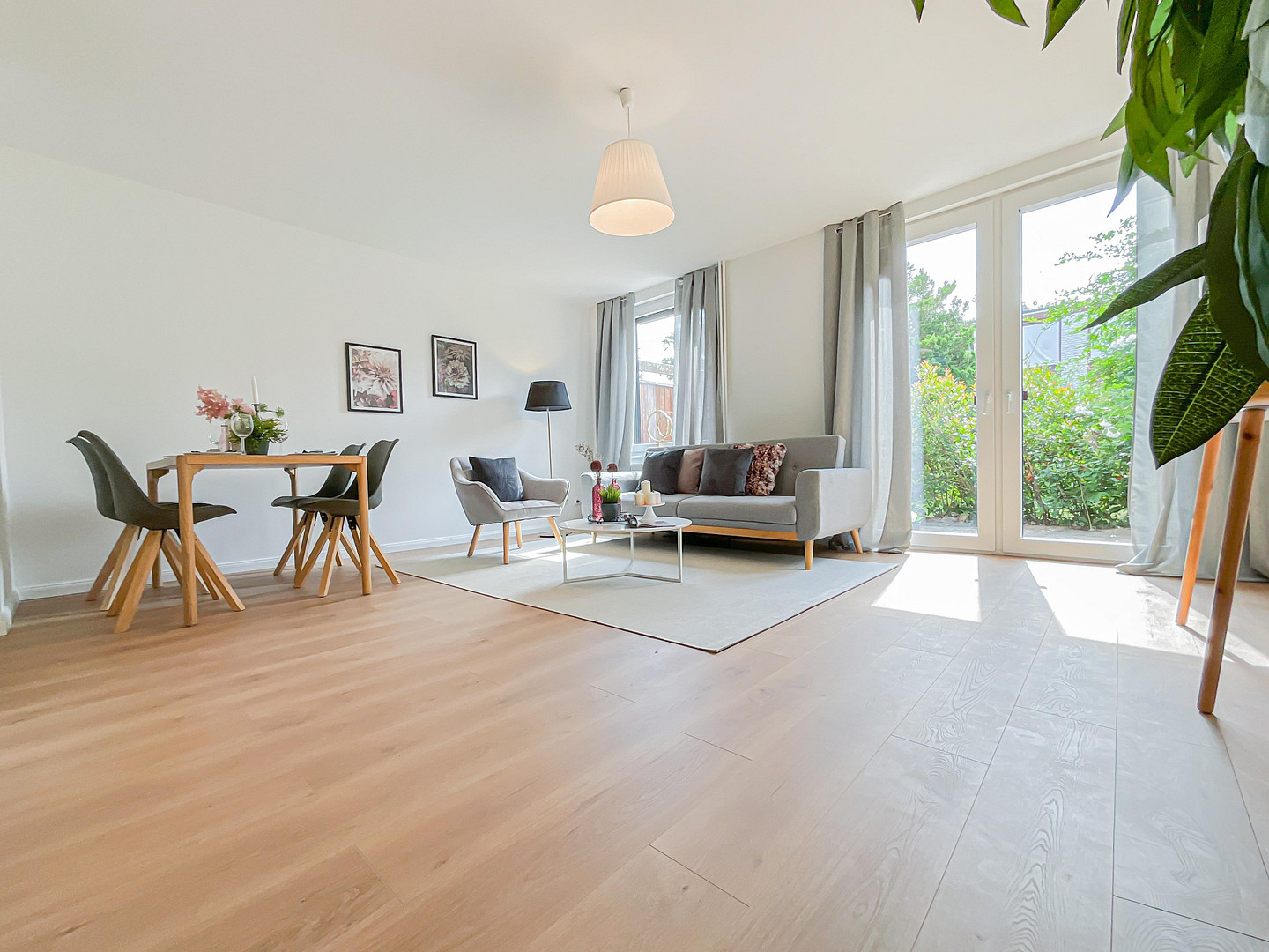 Großzügiges Wohnen mit Terrasse und Garten in Hamburg-Schnelsen – 22457 Hamburg(Schnelsen) – Vorschaubild 2
