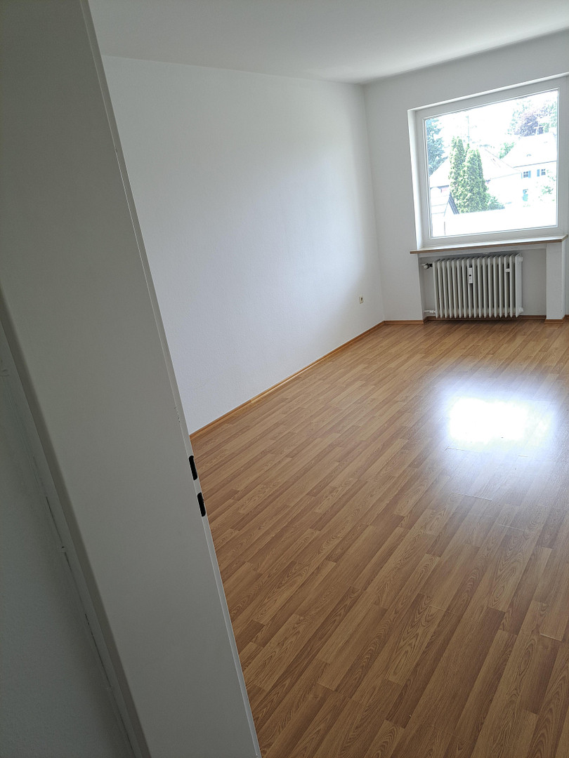 Sehr gut geschnittene, helle 2-Zimmer-Wohnung mit Balkon und Tiefgaragenstellplatz zu verkaufen – 80686 München(Laim) – Vorschaubild 15