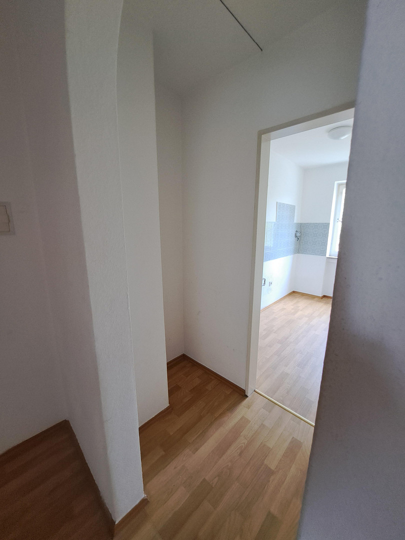 Sehr gut geschnittene, helle 2-Zimmer-Wohnung mit Balkon und Tiefgaragenstellplatz zu verkaufen – 80686 München(Laim) – Vorschaubild 7