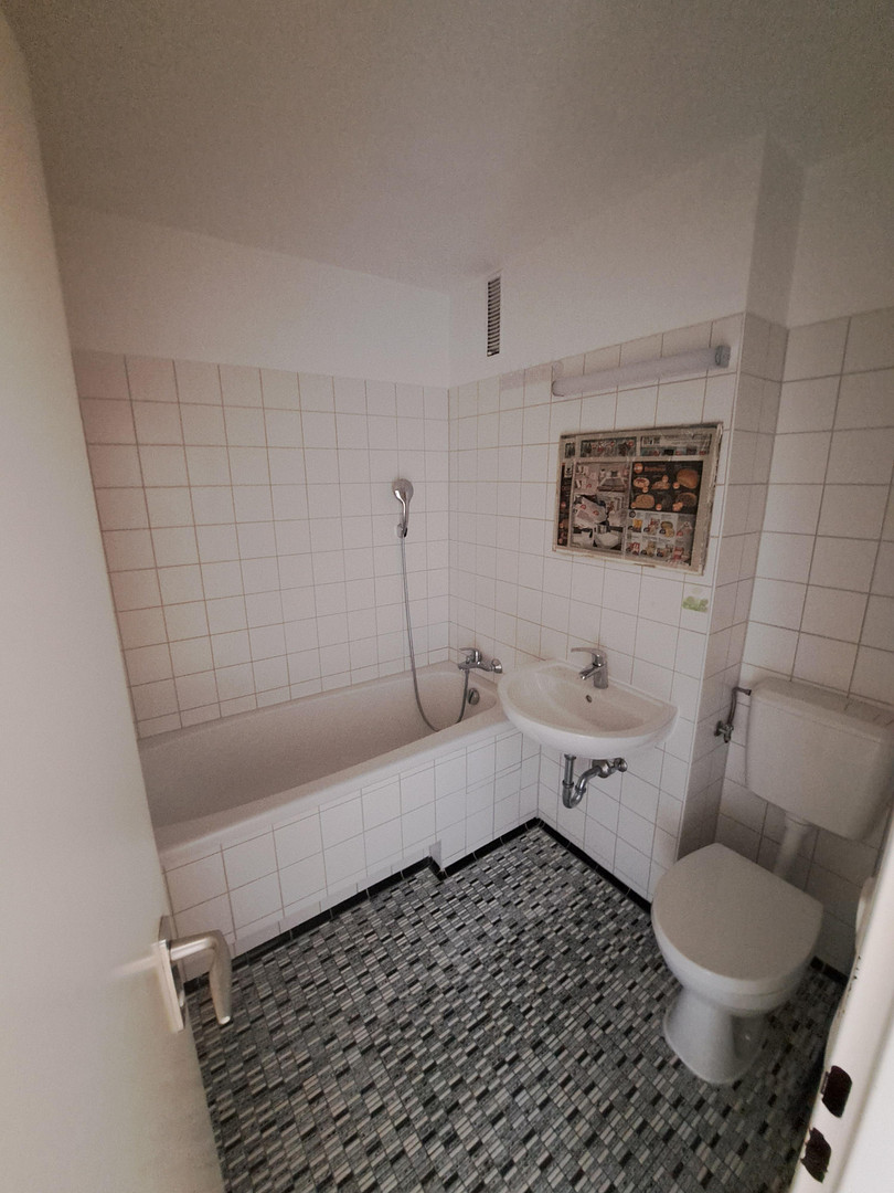 Sehr gut geschnittene, helle 2-Zimmer-Wohnung mit Balkon und Tiefgaragenstellplatz zu verkaufen – 80686 München(Laim) – Vorschaubild 14