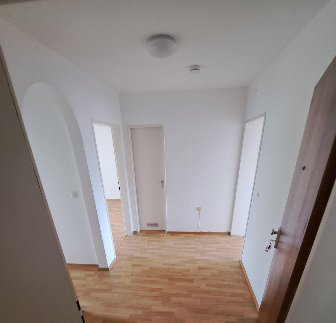 Sehr gut geschnittene, helle 2-Zimmer-Wohnung mit Balkon und Tiefgaragenstellplatz zu verkaufen – 80686 München(Laim) – Vorschaubild 6