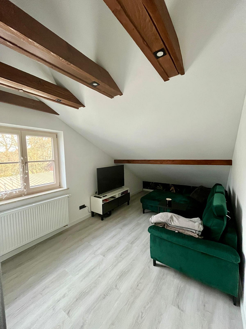 Moderne helle 4-Zimmer Wohnung 112 m2 neu mit EBK und Garage - provisionsfrei – Ustersbach(Mödishofen) – Vorschaubild 9