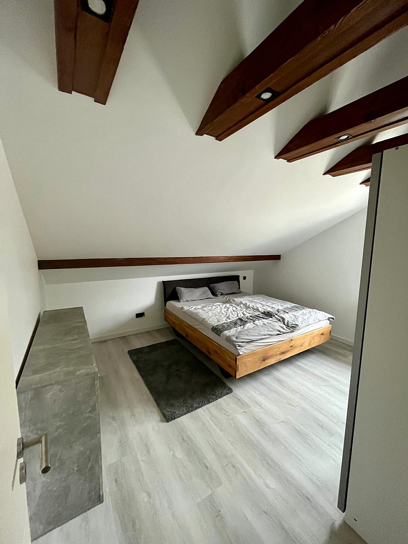 Moderne helle 4-Zimmer Wohnung 112 m2 neu mit EBK und Garage - provisionsfrei – Ustersbach(Mödishofen) – Vorschaubild 6
