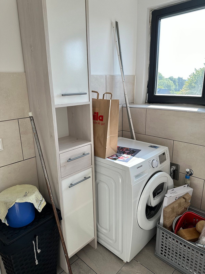 Einzimmerwohnung im Dachgeschoss, EBK, Fußbodenheizung im Duschbad – Bäderstraße 34, 23743 Grömitz(Cismar) – Vorschaubild 5