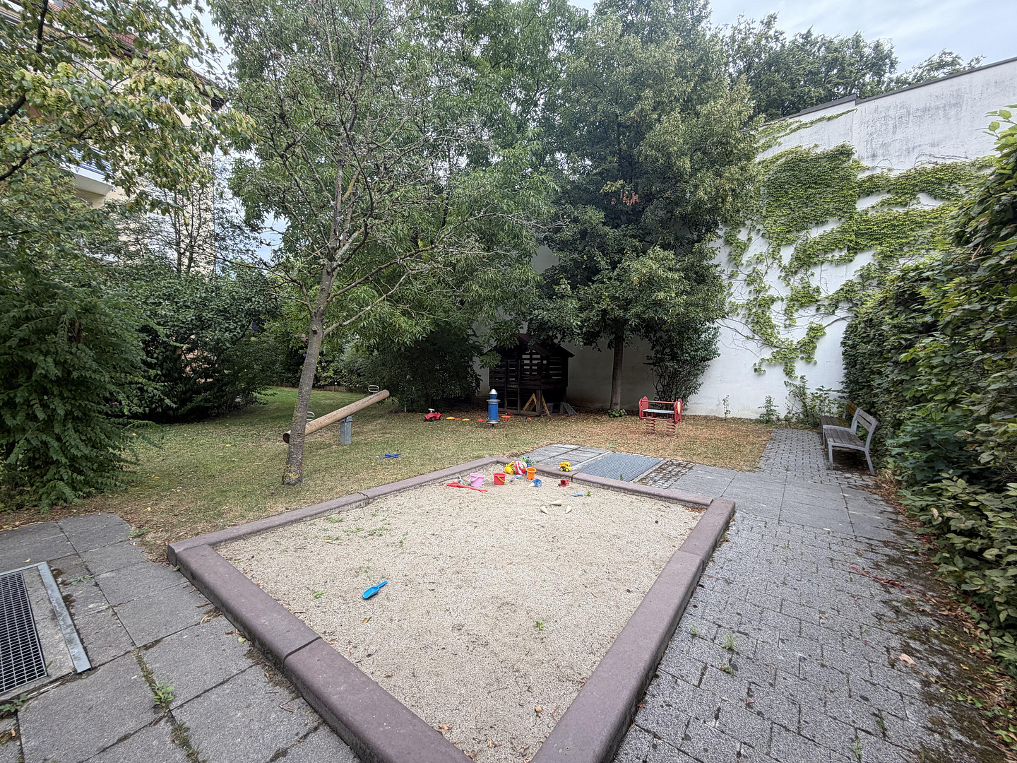 Helle 3 Zimmer ETW München-Berg am Laim, moebliert, Privatverkauf – josephsburgstr 19, 81673 München(Berg am Laim) – Vorschaubild 24