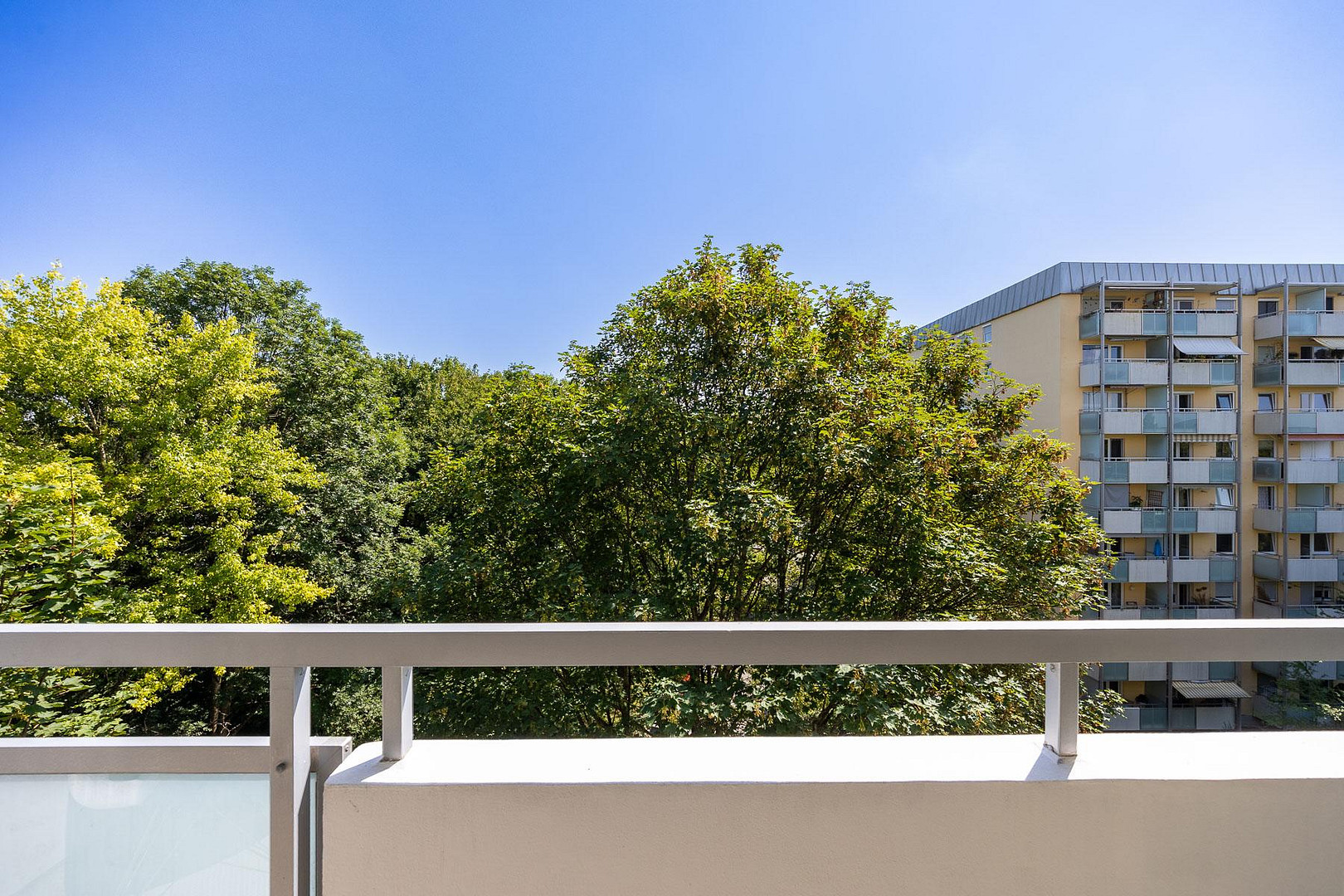 Sofort einziehen & wohlfühlen: Sanierte 1,5-Zimmer-Wohnung mit Balkon in Bogenhausen – Regina-Ullmann-Str. 73, 81927 München(Johanneskirchen) – Vorschaubild 7