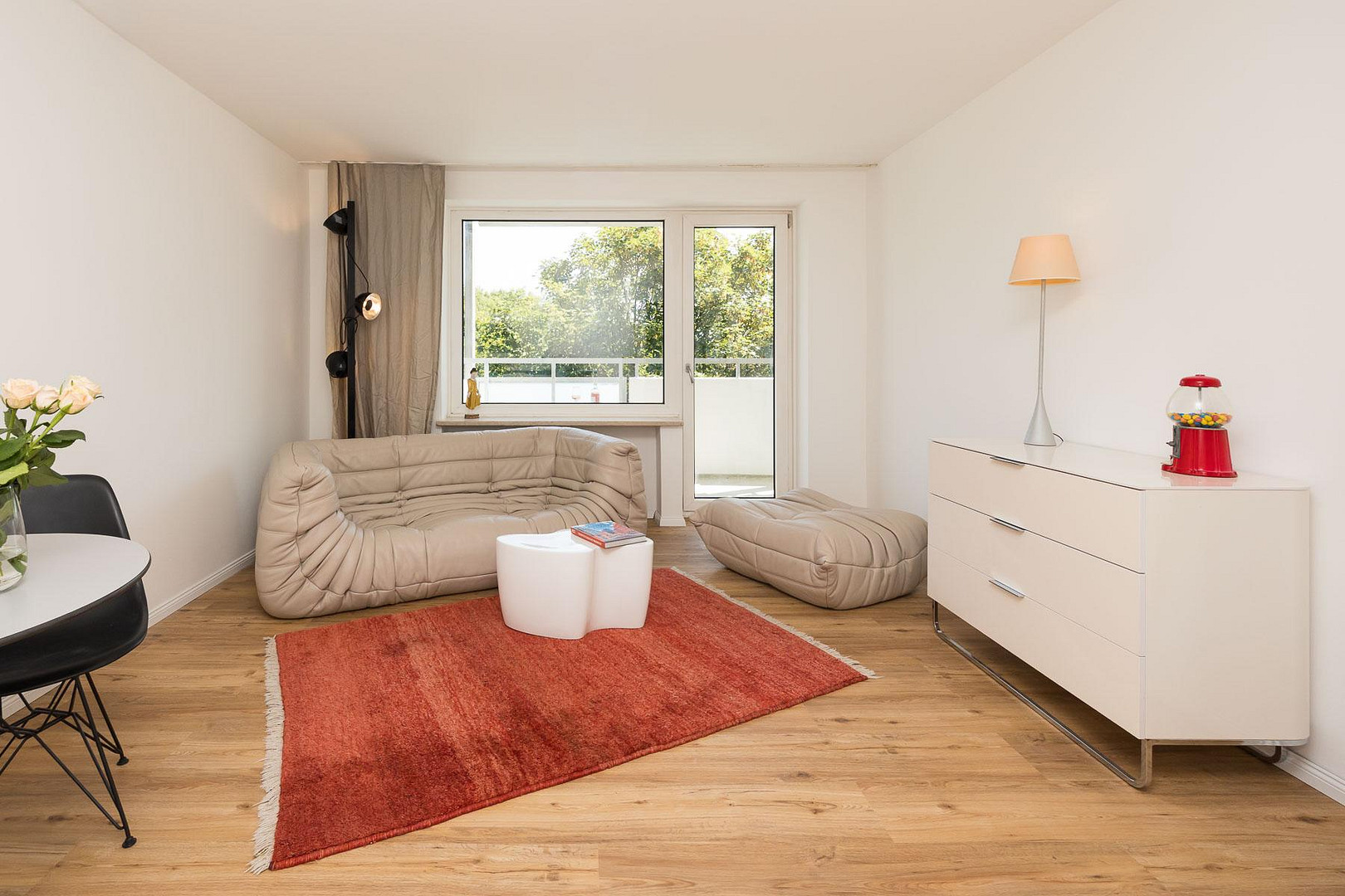 Das Wohnzimmer (1/3)