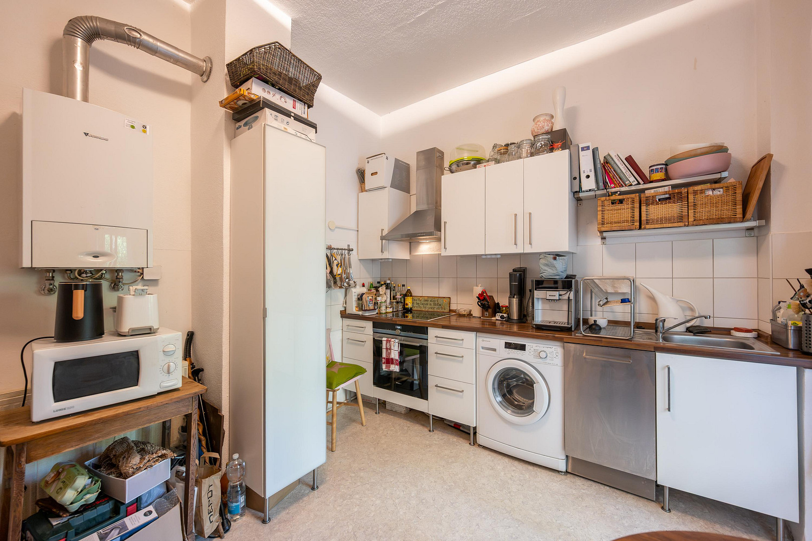 Provisionsfrei! Charmante vermietete 2-Zimmer-Altbau-Wohnung (ca.51 m²)+Balkon in der Südweststadt – 76137 Karlsruhe(Südweststadt) – Vorschaubild 4