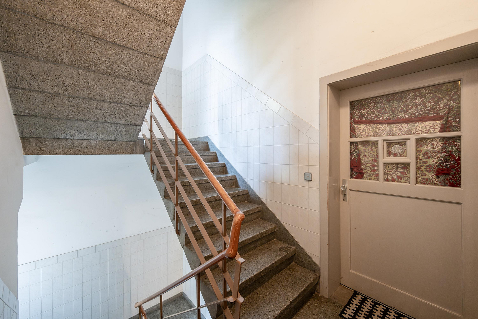 Provisionsfrei! Charmante vermietete 2-Zimmer-Altbau-Wohnung (ca.51 m²)+Balkon in der Südweststadt – 76137 Karlsruhe(Südweststadt) – Vorschaubild 11