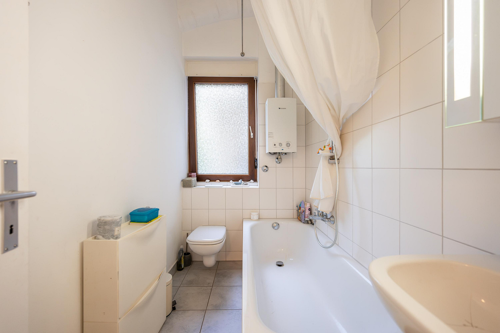 Provisionsfrei! Charmante vermietete 2-Zimmer-Altbau-Wohnung (ca.51 m²)+Balkon in der Südweststadt – 76137 Karlsruhe(Südweststadt) – Vorschaubild 8