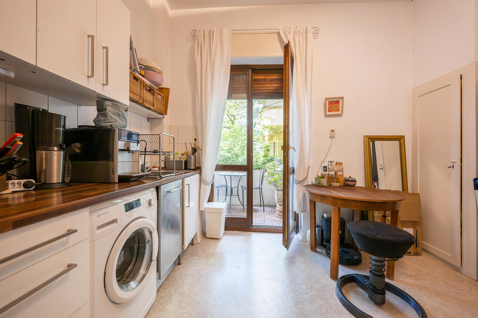 Provisionsfrei! Charmante vermietete 2-Zimmer-Altbau-Wohnung (ca.51 m²)+Balkon in der Südweststadt – 76137 Karlsruhe(Südweststadt) – Vorschaubild 5