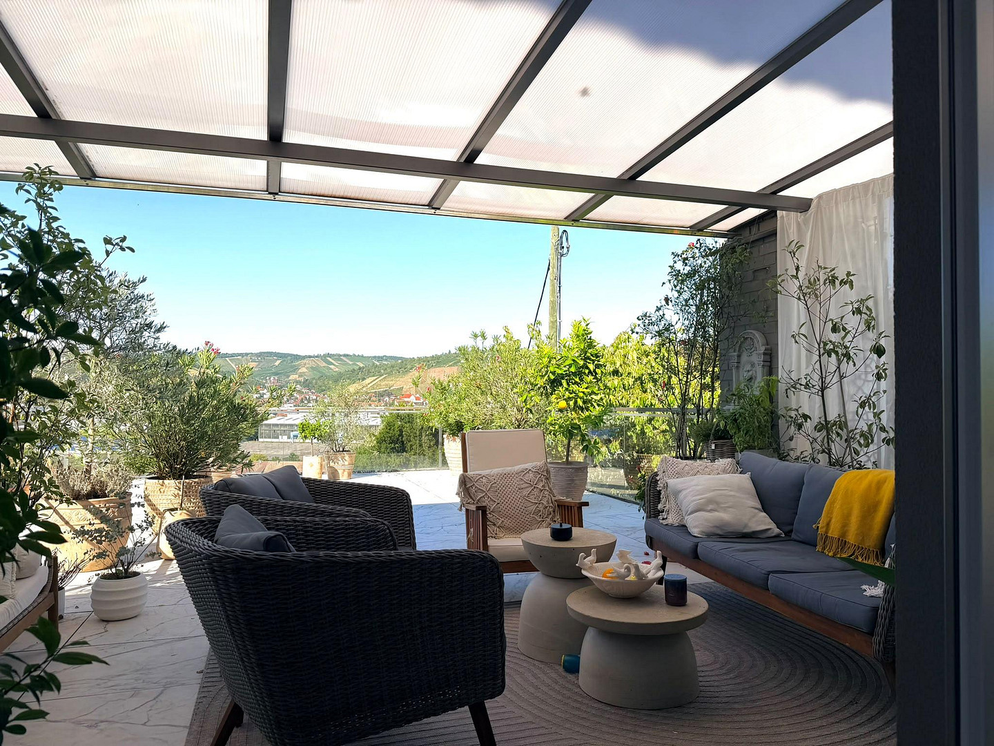 Design trifft Gemütlichkeit: Kernsaniertes Juwel mit Terrasse, High-End-Ausstattung, PV & Klima – Kreuzhaldenstraße 47, 70329 Stuttgart(Hedelfingen) – Vorschaubild 9