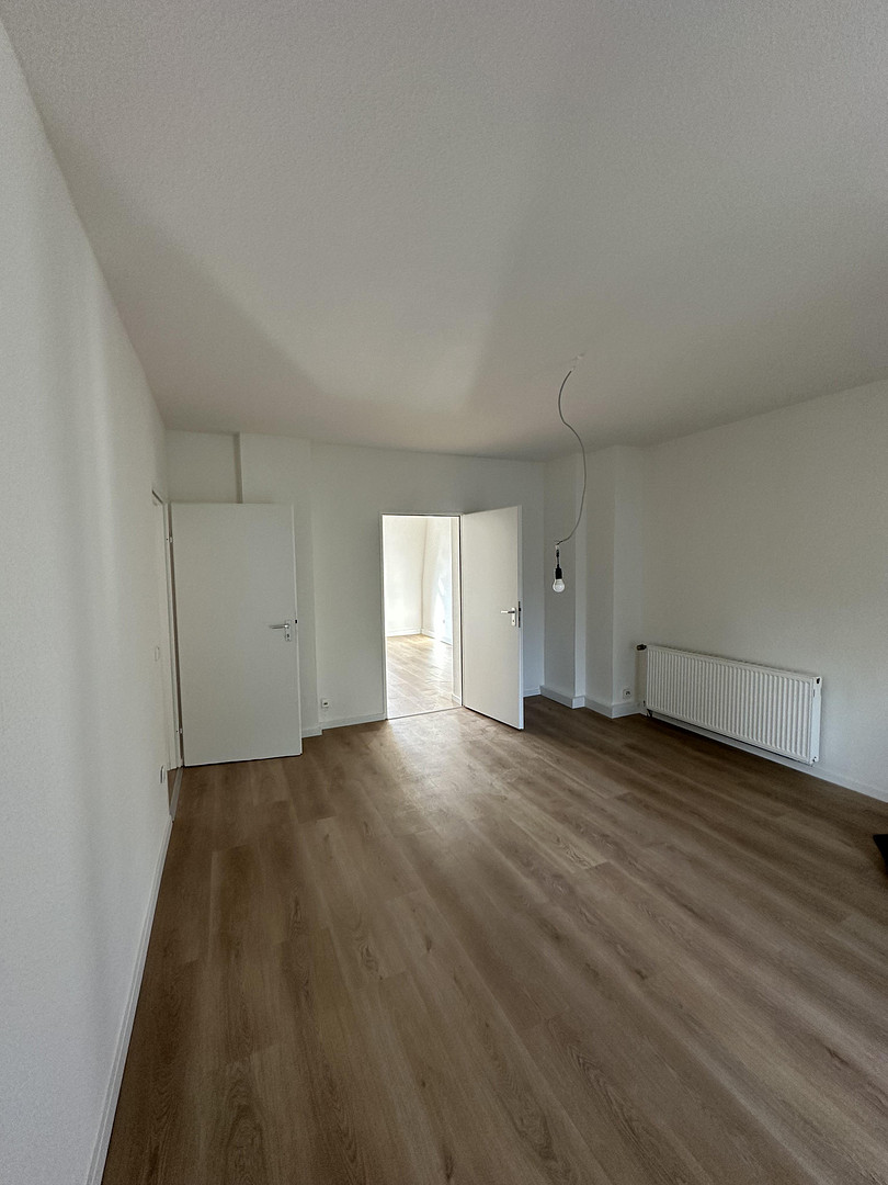 Frisch renovierte 4-Zimmer Wohnung in Essen-Frohnhausen – Essen(Frohnhausen) – Vorschaubild 3