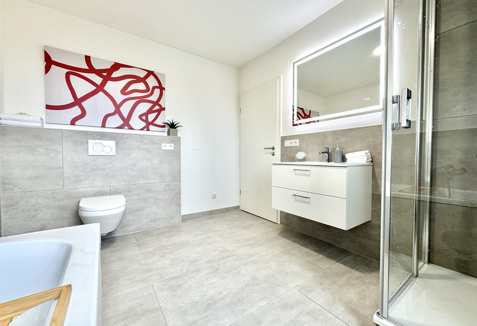 NEU: 4-Zimmer-Wohnung, frisch saniert und direkt bezugsfrei – mit 2 Balkonen und Stellplatz – 23560 Lübeck(Hüxtertor/Mühlentor/Gärtnergasse) – Vorschaubild 6