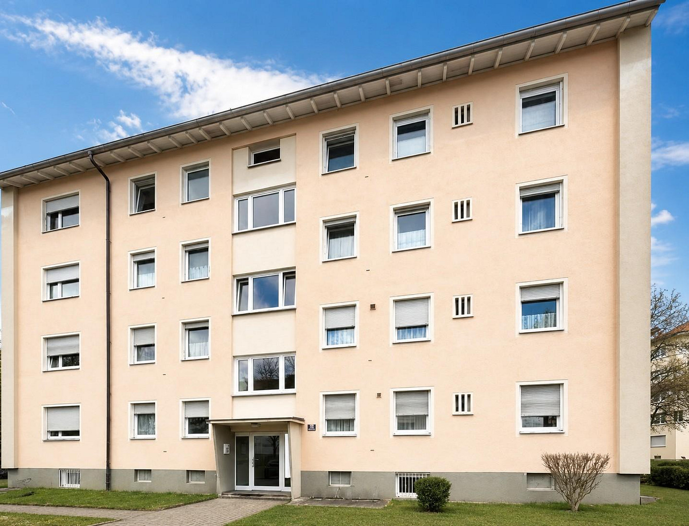 Moderne, sanierte 4 Zimmer Wohnung zum Erstbezug und provisionsfrei – 85055 Ingolstadt – Vorschaubild 9