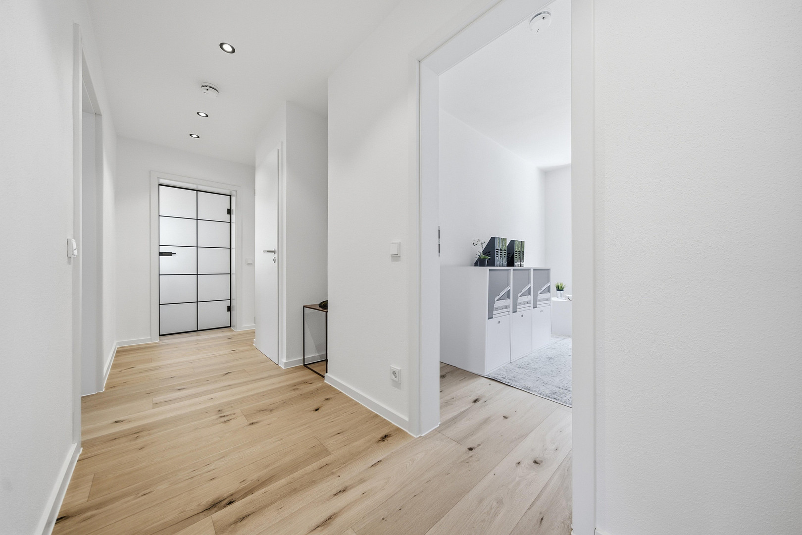 Moderne, sanierte 4 Zimmer Wohnung zum Erstbezug und provisionsfrei – 85055 Ingolstadt – Vorschaubild 2