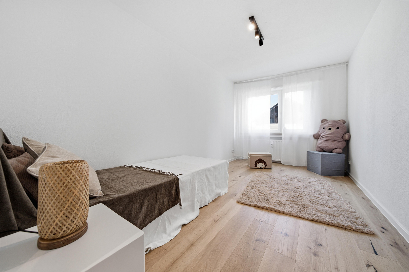 Moderne, sanierte 4 Zimmer Wohnung zum Erstbezug und provisionsfrei – 85055 Ingolstadt – Vorschaubild 5
