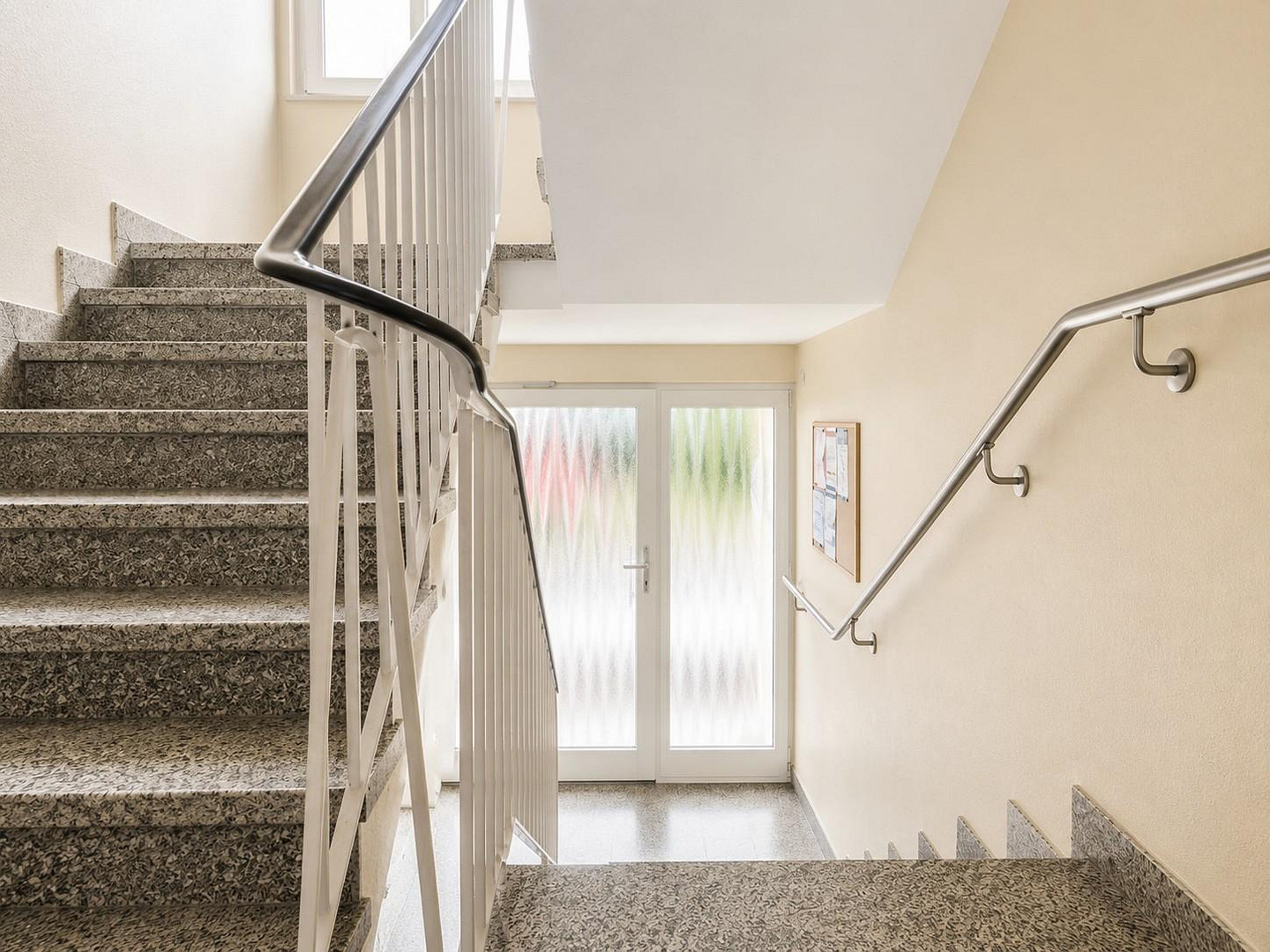 Moderne, sanierte 4 Zimmer Wohnung zum Erstbezug und provisionsfrei – 85055 Ingolstadt – Vorschaubild 10