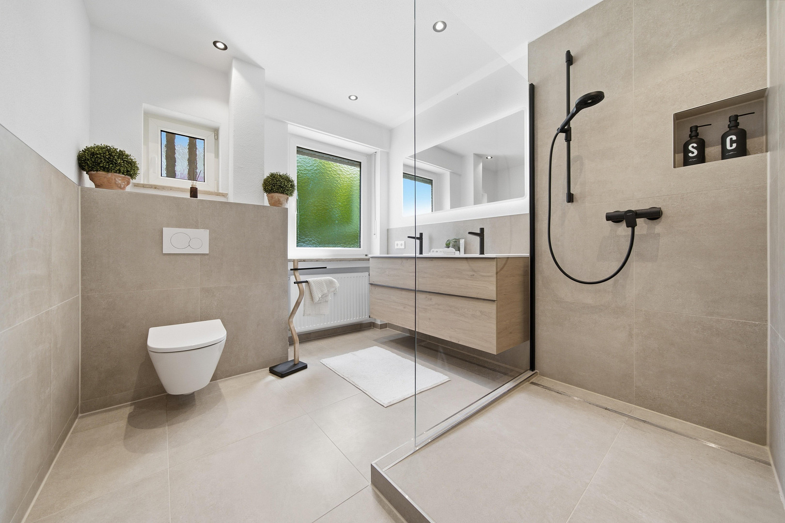 Moderne, sanierte 4 Zimmer Wohnung zum Erstbezug und provisionsfrei – 85055 Ingolstadt – Vorschaubild 6