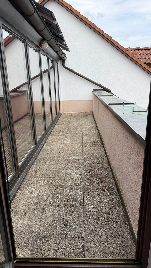 Schöne 3-Zimmer DG Wohnung mit modernisierter Küche und Balkon – Erlenfeld 20, 91056 Erlangen(Alterlangen) – Vorschaubild 19