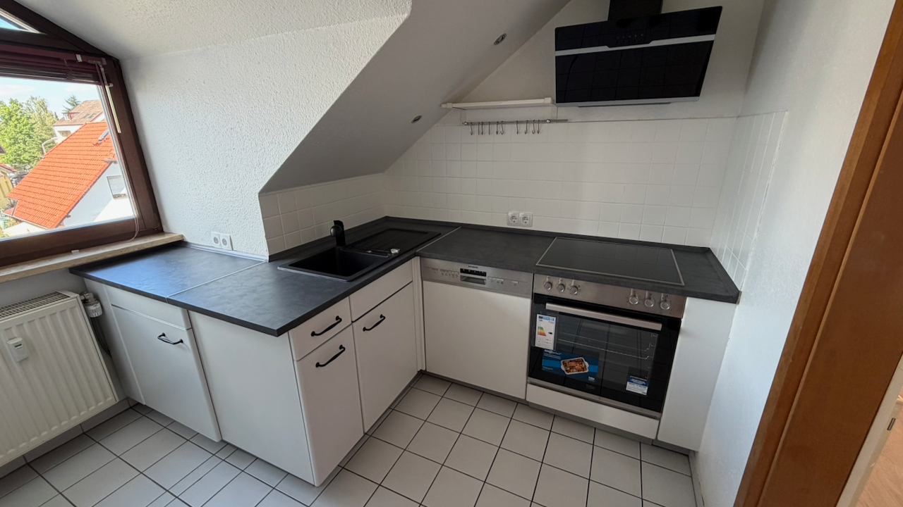 Schöne 3-Zimmer DG Wohnung mit modernisierter Küche und Balkon – Erlenfeld 20, 91056 Erlangen(Alterlangen) – Vorschaubild 18