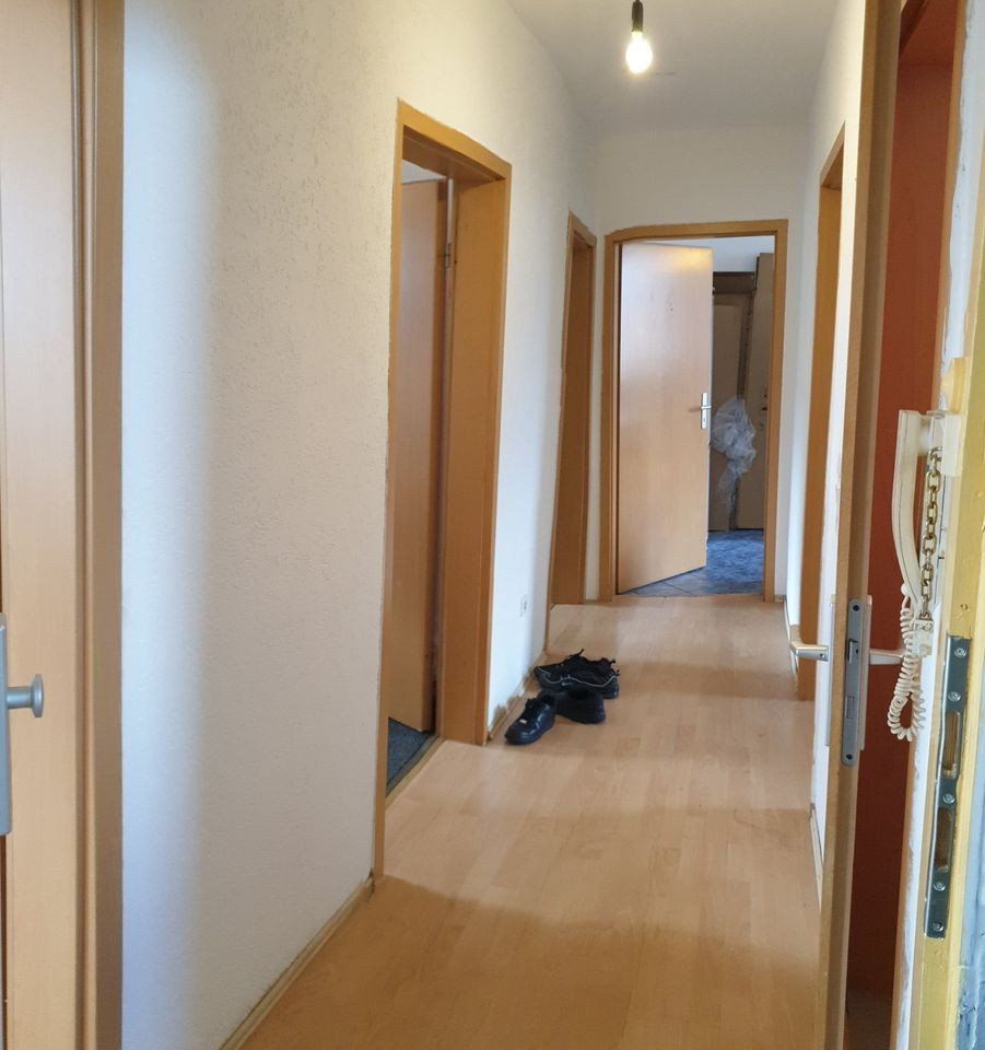 10 Wohnungen in Kassel & 2 EFH in Ihringshausen + Hümme zu verkaufen! "Mietkauf" ab €200 möglich! – Zentgrafenstraße 108, 34130 Kassel – Vorschaubild 7