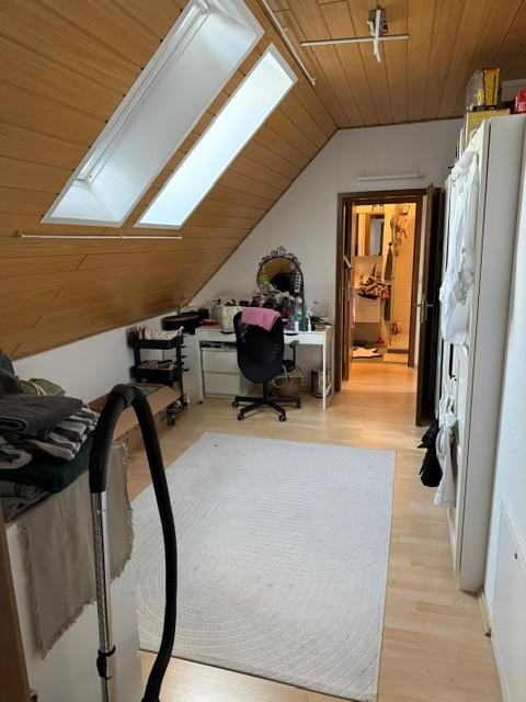 Sehr gepflegte 3 Zimmer-Maisonette-Wohnung in zentraler Wohnlage von Griesheim – Griesheim – Vorschaubild 3