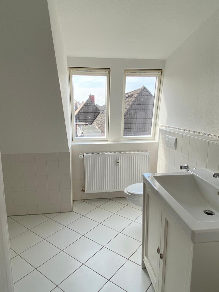Helle 3-Zimmer-Dachgeschosswohnung in Bremerhaven-Lehe – Bremerhaven(Klushof) – Vorschaubild 6