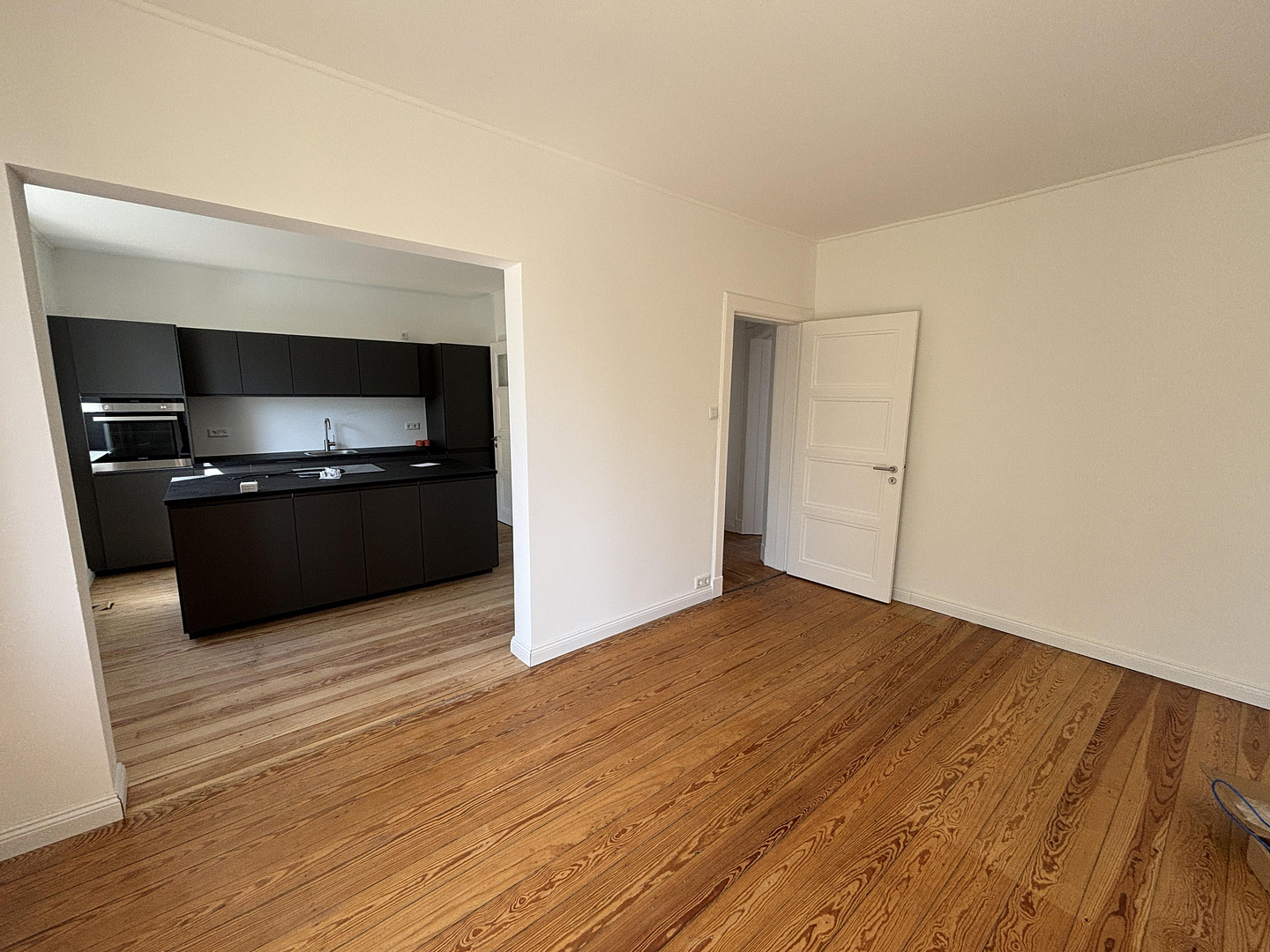 Moderne 4-Zimmer ETW mit Traumküche, Erstbezug nach Sanierung, ohne Courtage – Fuhlsbüttler Str. 230, 22307 Hamburg(Barmbek-Nord) – Vorschaubild 2