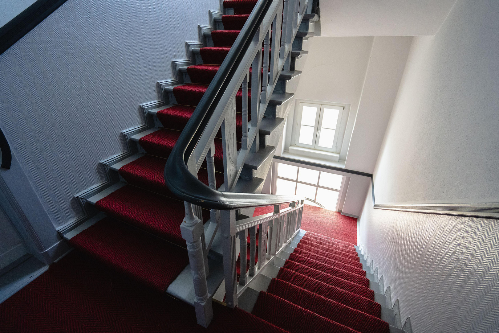 Provisionsfrei: Erstbezug am Volkspark Wilmersdorf, 3-Zi Stuck-Altbau, Balkon, Blicke über die Stadt – Wallenbergstrasse 4, 10713 Berlin(Wilmersdorf) – Vorschaubild 3