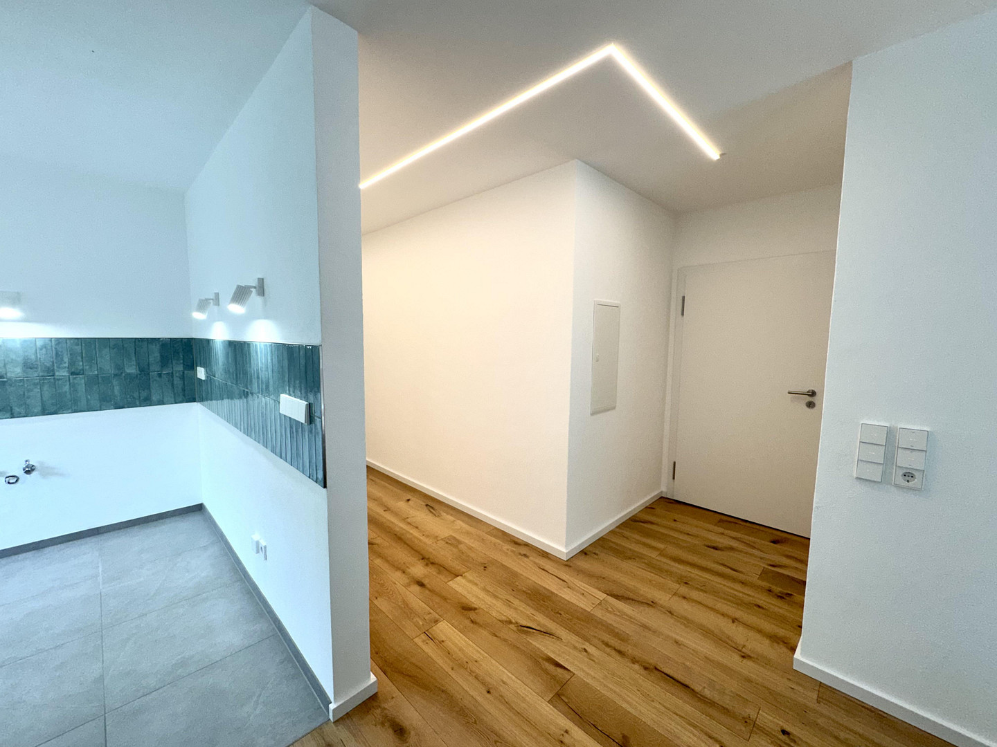 Kernsanierte 3-Zimmer-Wohnung am Bodensee, Balkon, Provisionsfrei – 78343 Gaienhofen-Hemmenhofen(Hemmenhofen) – Vorschaubild 4