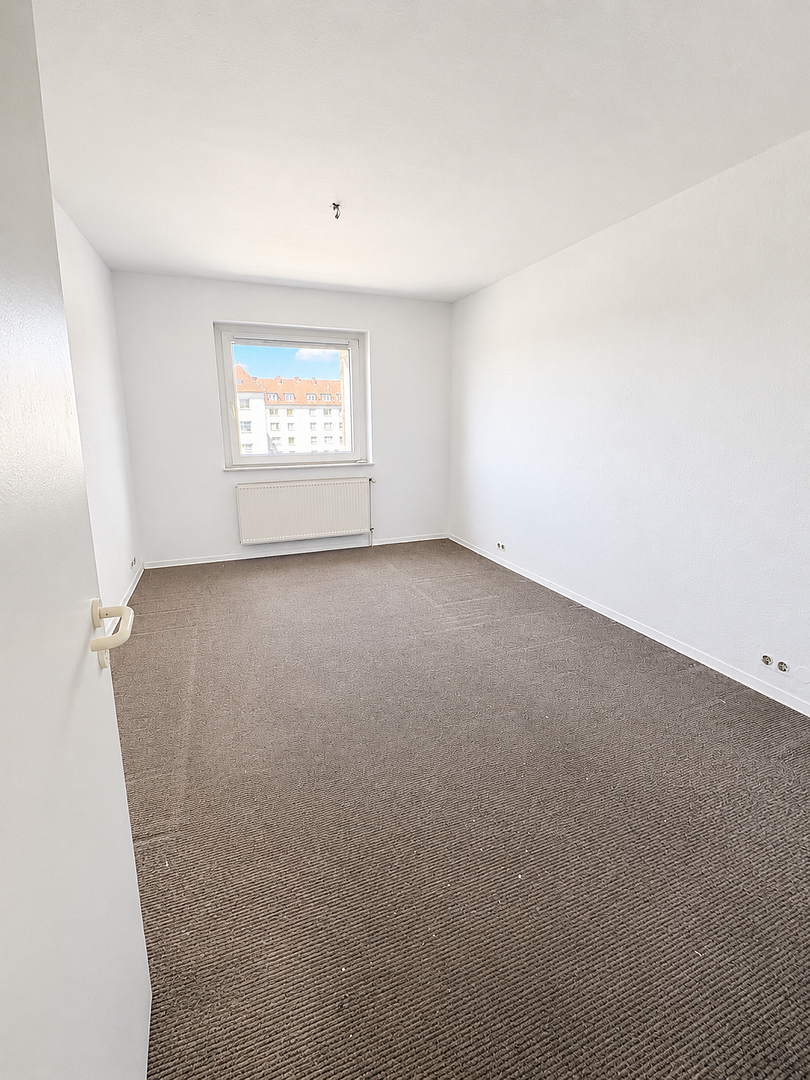 Großzügig geschnittene 3-Zimmer-Wohnung mit Balkon und viel Tageslicht in Bremerhaven-Mitte – Bremerhaven(Mitte-Nord) – Vorschaubild 4