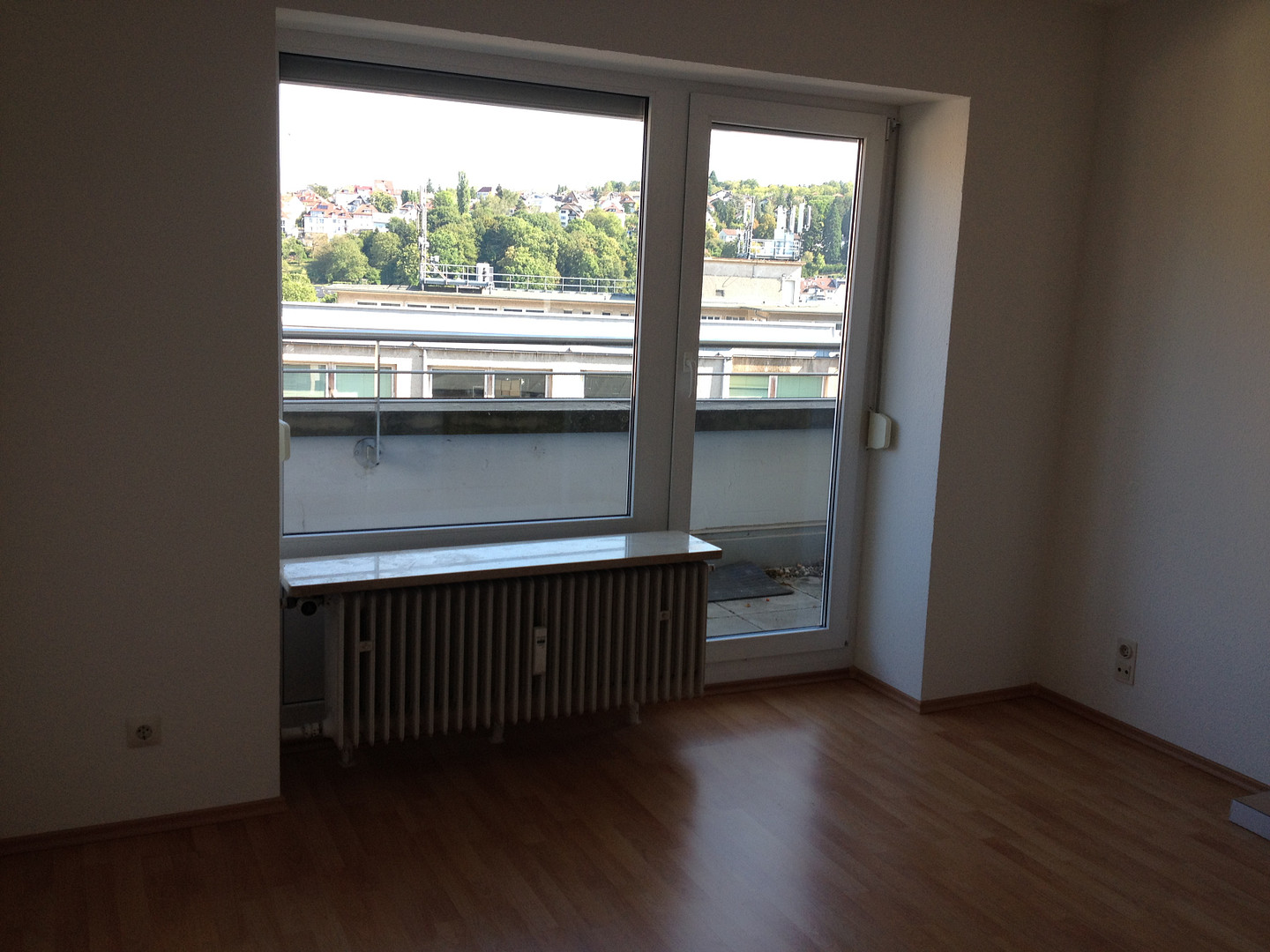 Helle 2-Zimmer-Wohnung in der Südweststadt – Balkon, Einbauküche – Pforzheim – Vorschaubild 3