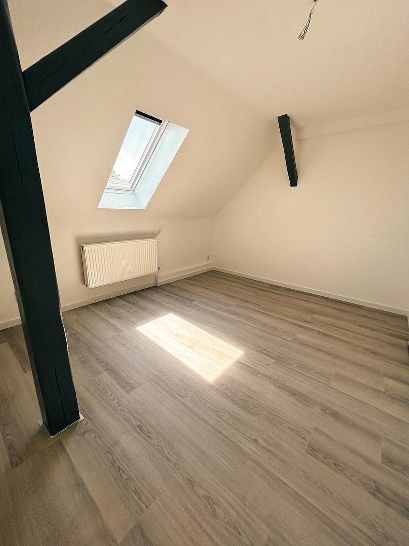 Frisch sanierte 2-Zimmer-Dachgeschosswohnung mit  Garten optional – Kirchstraße 33, 6846 Dessau-Roßlau(Dessau) – Vorschaubild 5