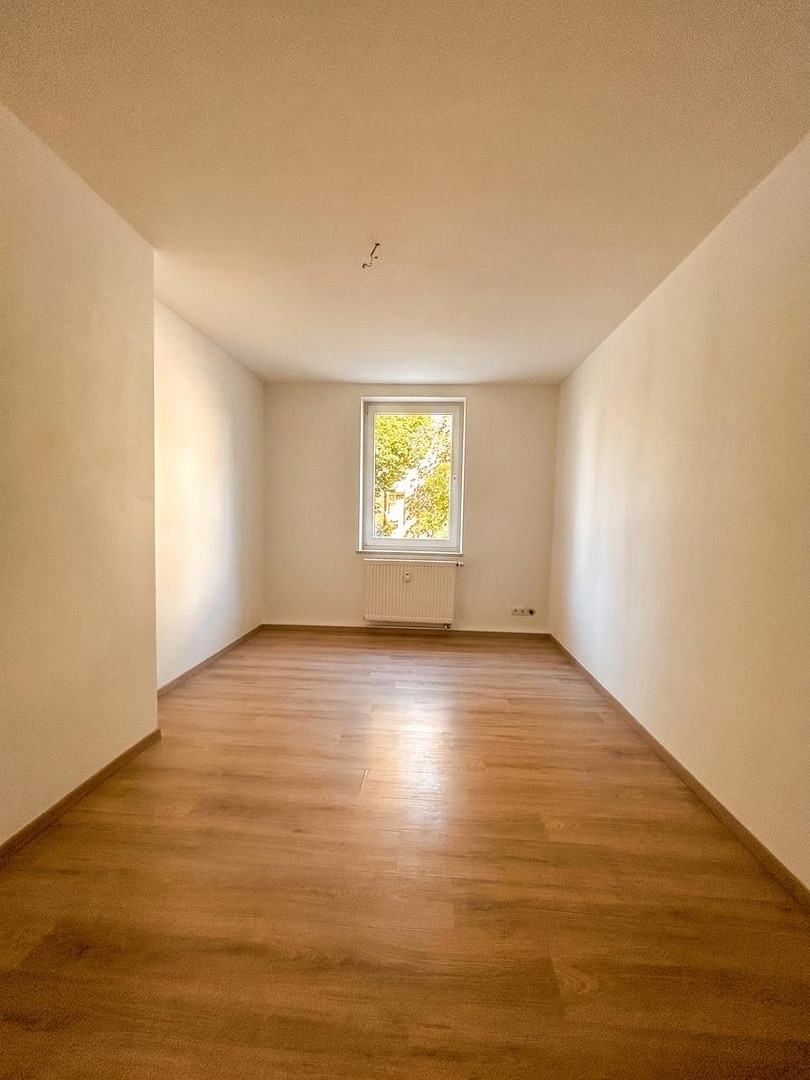 4 helle Zimmer | 87,9 m² | Offene Wohnküche + Gäste-WC – Bernburger Straße 16, 6842 Dessau-Roßlau(Dessau) – Vorschaubild 4
