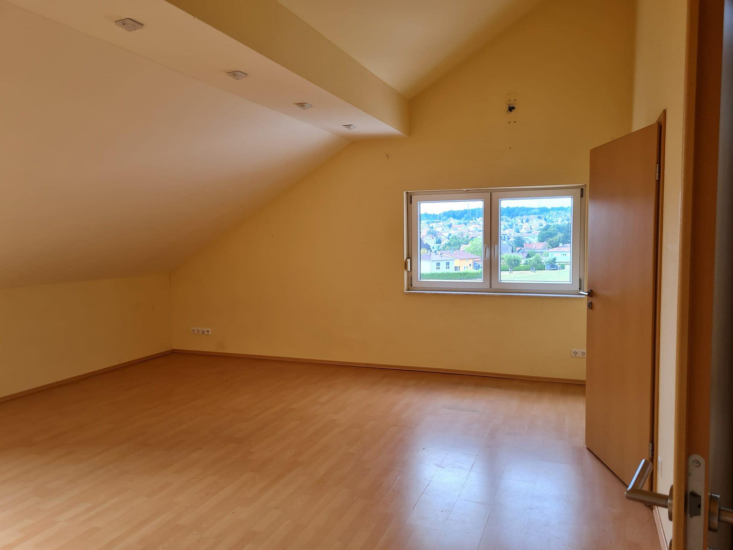 4-Zi Wohnung - Wohnen wie im Urlaub im Privatpark Römerweg – Römerweg 31, 75328 Schömberg – Vorschaubild 3