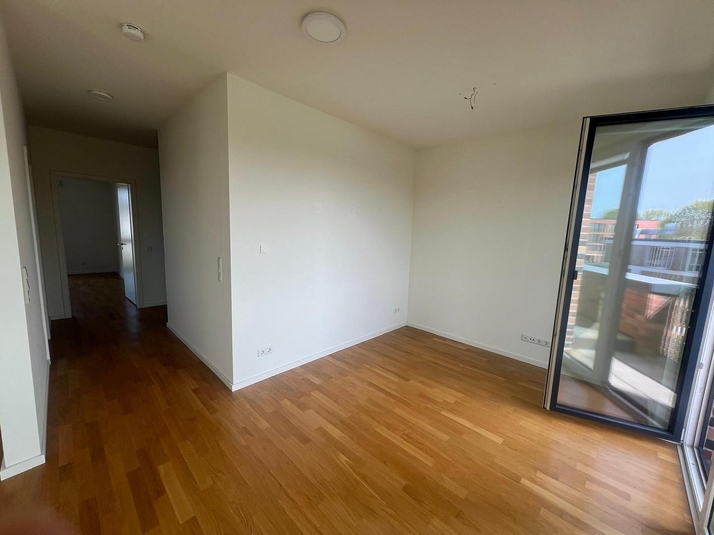 Exklusive neuwertige 3-Zimmer-Wohnung mit schönem Balkon von PRIVAT! – Torfstecherweg 54, 21147 Hamburg(Neugraben-Fischbek) – Vorschaubild 3