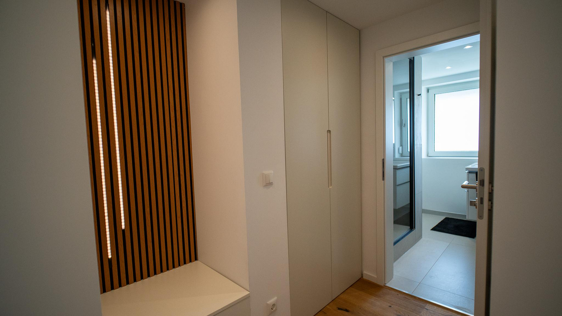 Erstbezug nach Kernsanierung inkl. Alpenblick - Perfekt für Familie oder WG – Schaffhauser Straße 16, 81476 München(Fürstenried) – Vorschaubild 4