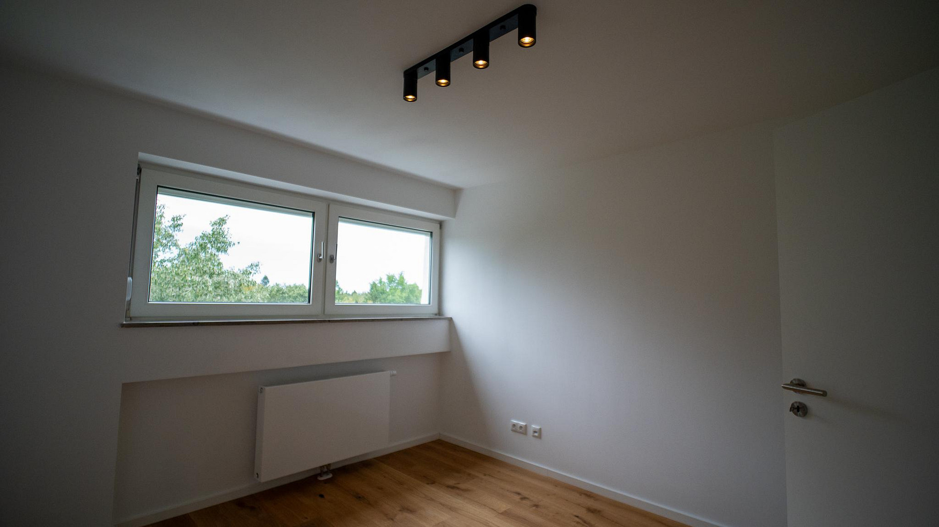 Erstbezug nach Kernsanierung inkl. Alpenblick - Perfekt für Familie oder WG – Schaffhauser Straße 16, 81476 München(Fürstenried) – Vorschaubild 13
