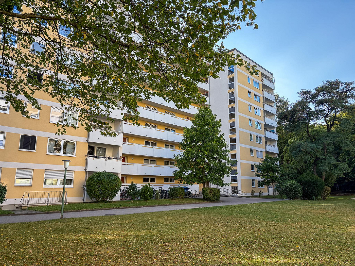 Erstbezug nach Kernsanierung inkl. Alpenblick - Perfekt für Familie oder WG – Schaffhauser Straße 16, 81476 München(Fürstenried) – Vorschaubild 17