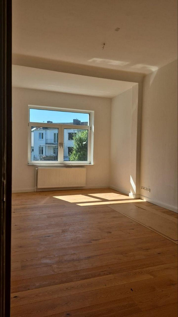 Bremen-Schwachhausen | Exklusive 4-Zimmer-Altbauwohnung, 105 m², 2 Balkone, provisionsfrei – Albersstraße 10, 28209 Bremen(Schwachhausen) – Vorschaubild 5