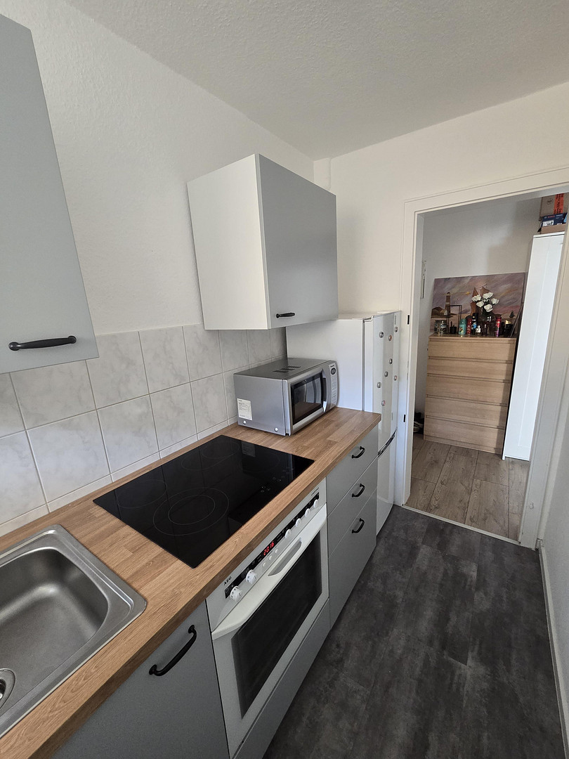 1 ZKB mit Balkon, ruhige Lage, EG-Hochparterre – 67657 Kaiserslautern – Vorschaubild 4