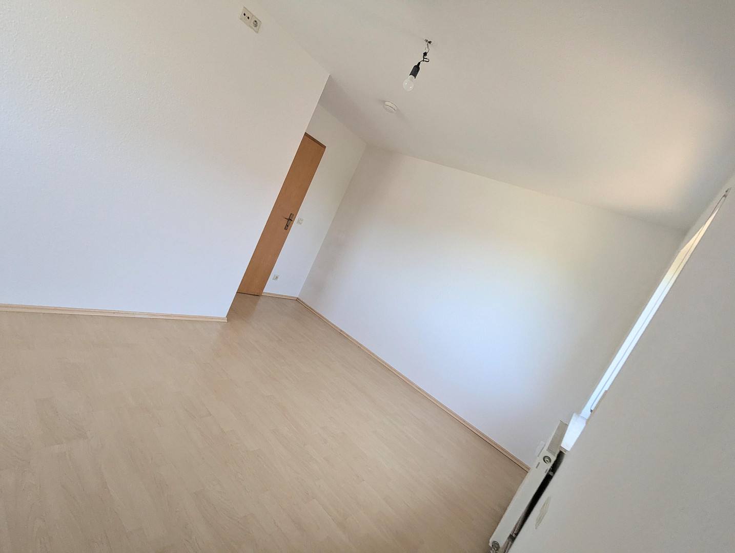 Helle 3-Zi.-Wohnung + West-Balkon & TG-Stellplatz – Am Bähnle 2, 74177 Bad Friedrichshall(Waldau) – Vorschaubild 10