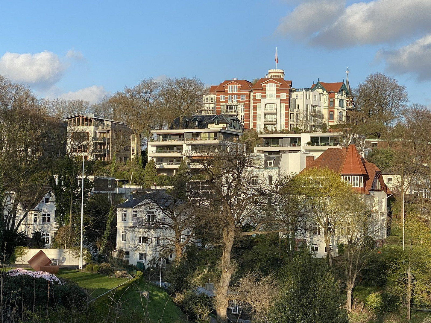 Wohnen, wo Hamburg zur Elbe hinabsteigt – 22587 Hamburg(Blankenese) – Vorschaubild 2
