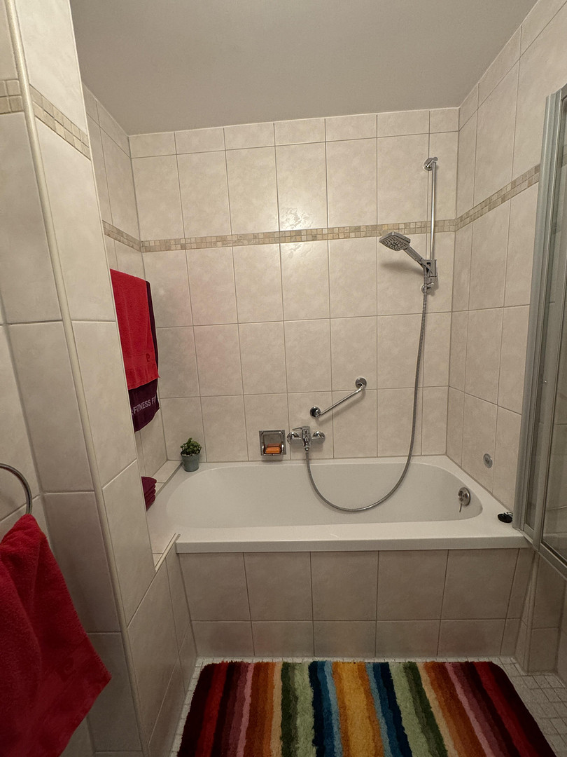 Außergewöhnliche 2,5-Zimmer-Wohnung nahe Uniklinikum – mit Einbauküche, Balkon & Sonnenterrasse – keplerstraße, 45147 Essen(Holsterhausen) – Vorschaubild 16